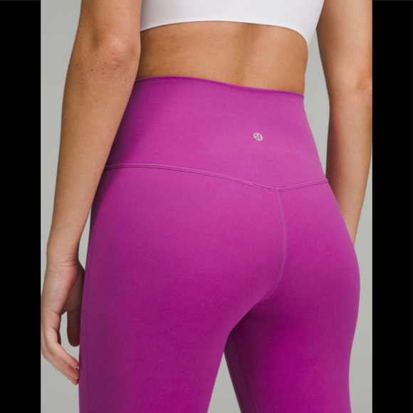 BNWT Lululemon Align High-Rise Pant 28"
Released: 4/2022 - Picture 8 of 8